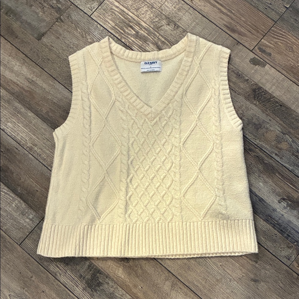 Old Navy Cream V-Neck Sweater Vest